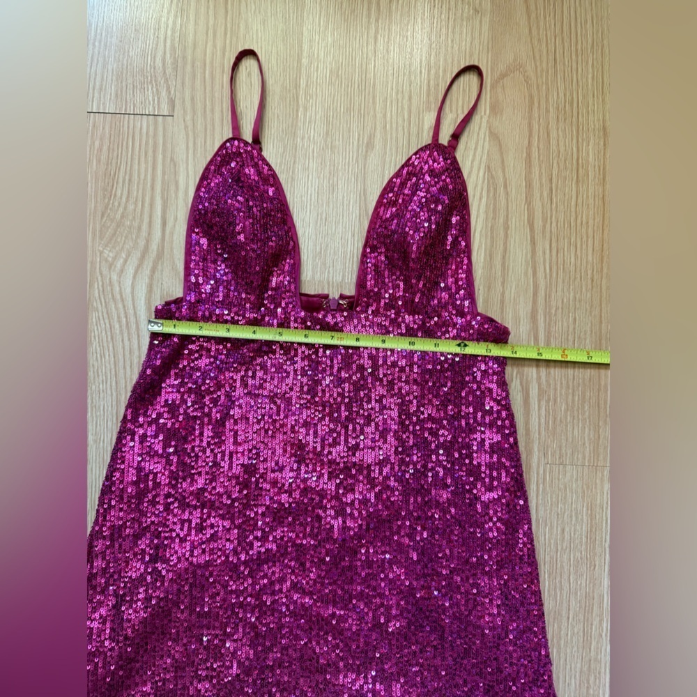 MAJORELLE Elegant Pink Sequin Dress Sz Small - Picture 4 of 6